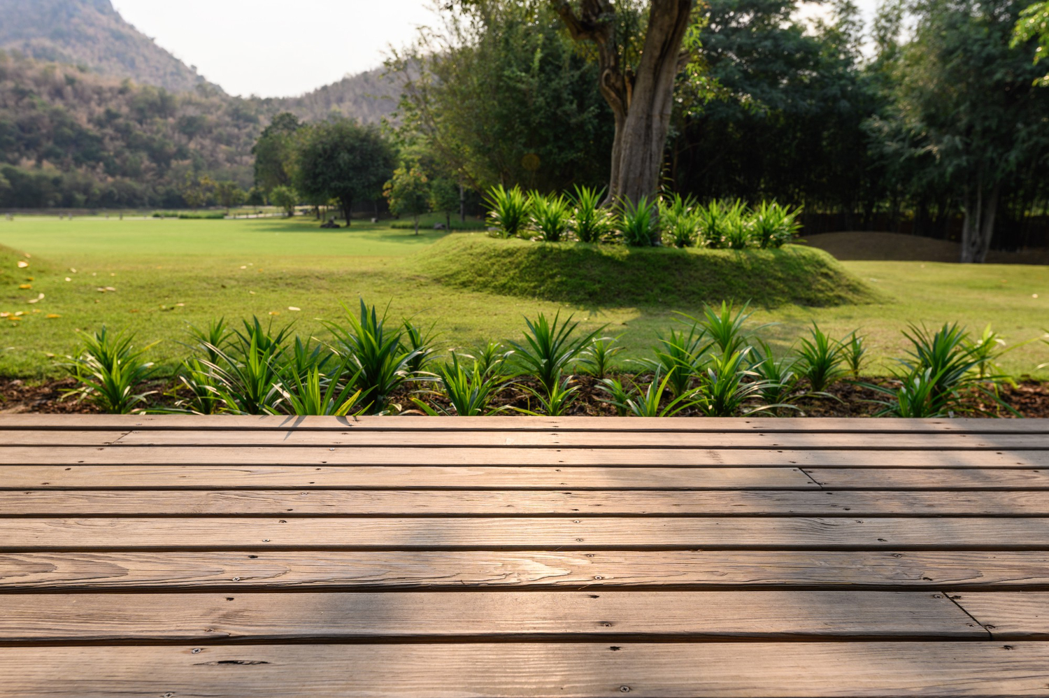 Création et fabrication de terrasse en bois à Perigueux